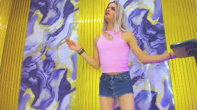 Liliana_Soler live cam on Cam4