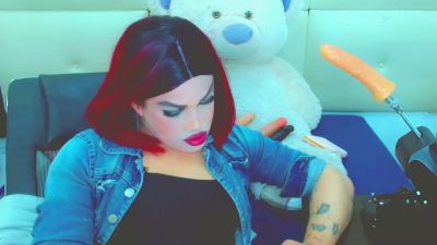 LilieRousse live cam on Cam4