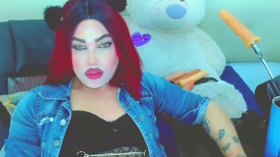LilieRousse live cam on Cam4