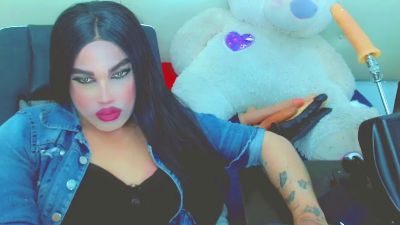 LilieRousse live cam on Cam4