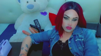 LilieRousse live cam on Cam4