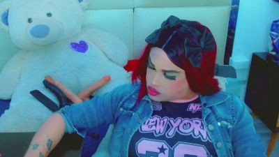 LilieRousse live cam on Cam4