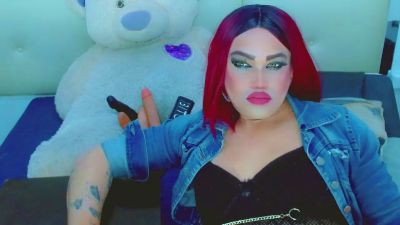 LilieRousse live cam on Cam4