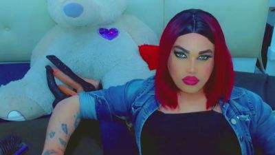 LilieRousse live cam on Cam4