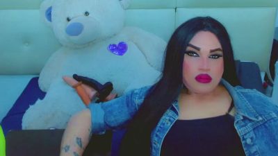 LilieRousse live cam on Cam4
