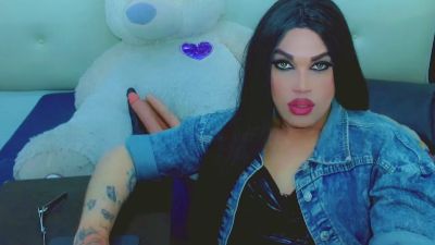 LilieRousse live cam on Cam4