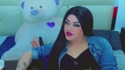 LilieRousse live cam on Cam4