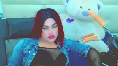 LilieRousse live cam on Cam4