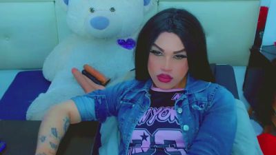 LilieRousse live cam on Cam4