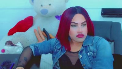 LilieRousse live cam on Cam4