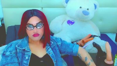 LilieRousse live cam on Cam4
