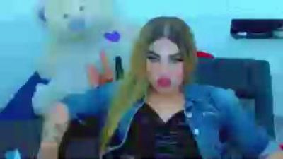 LilieRousse live cam on Cam4