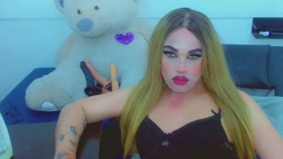 LilieRousse live cam on Cam4