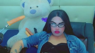 LilieRousse live cam on Cam4