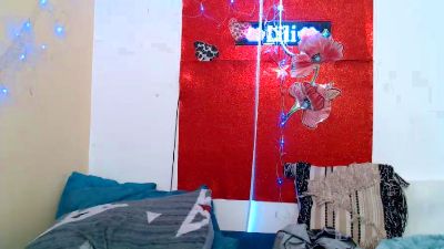 Liliimilf live cam on Cam4