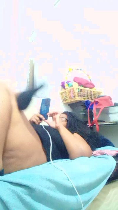 Lilith826 live cam on Cam4
