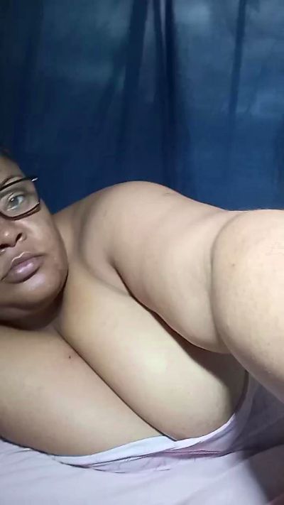 Lilith826 live cam on Cam4