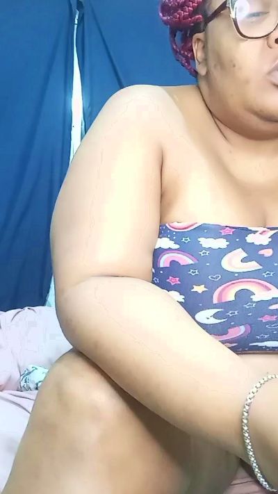 Lilith826 live cam on Cam4