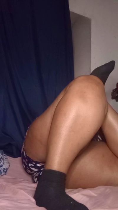 Lilith826 live cam on Cam4