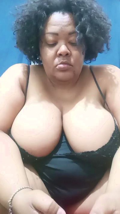 Lilith826 live cam on Cam4