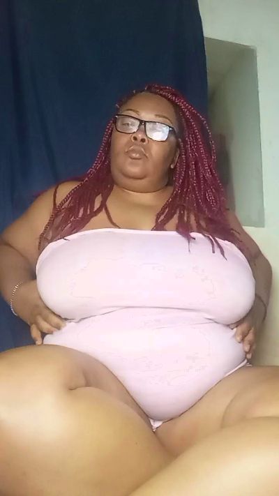 Lilith826 live cam on Cam4