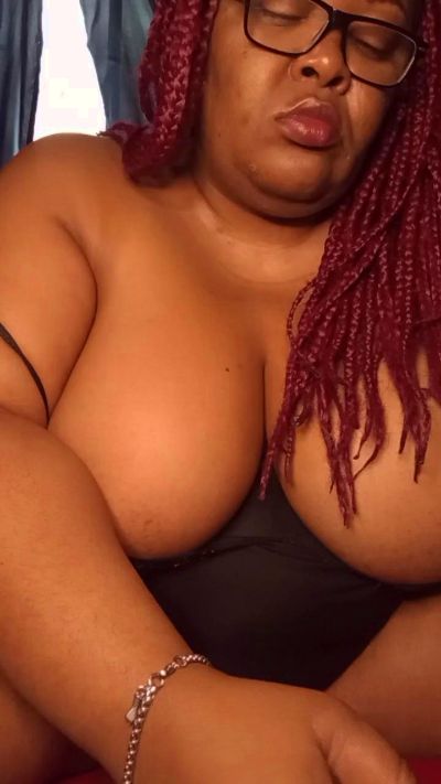 Lilith826 live cam on Cam4