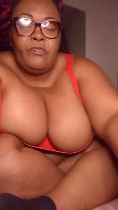 Lilith826 live cam on Cam4