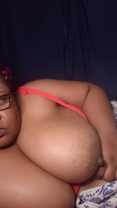 Lilith826 live cam on Cam4