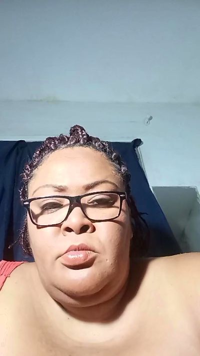Lilith826 live cam on Cam4
