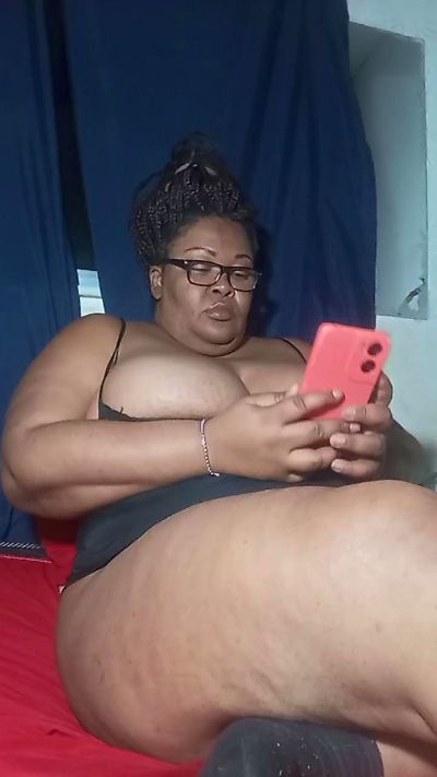 Lilith826 live cam on Cam4