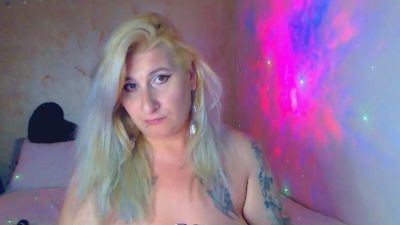 LilithLux live cam on Cam4