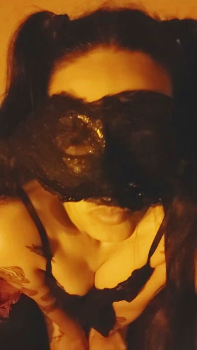 LilithMasked live cam on Cam4