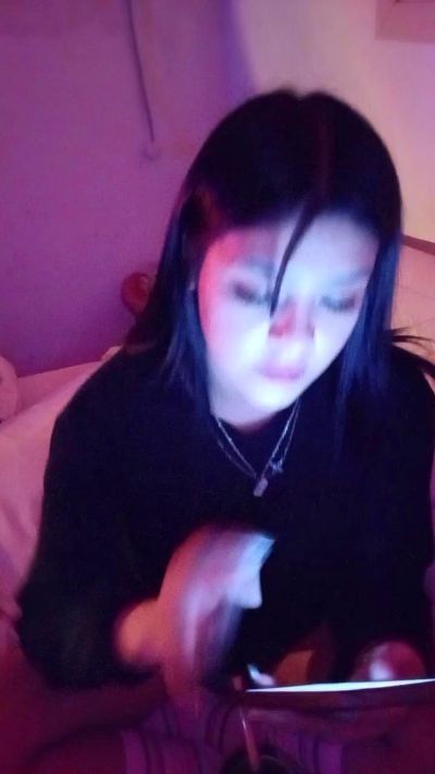 Lilithh44 live cam on Cam4
