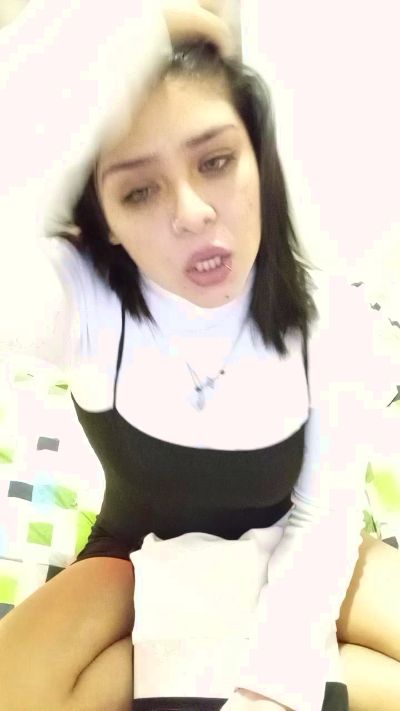 Lilithh44 live cam on Cam4