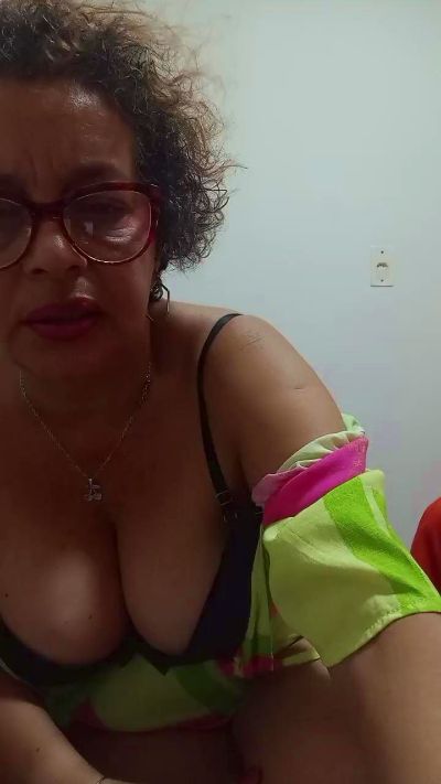Lility13 live cam on Cam4