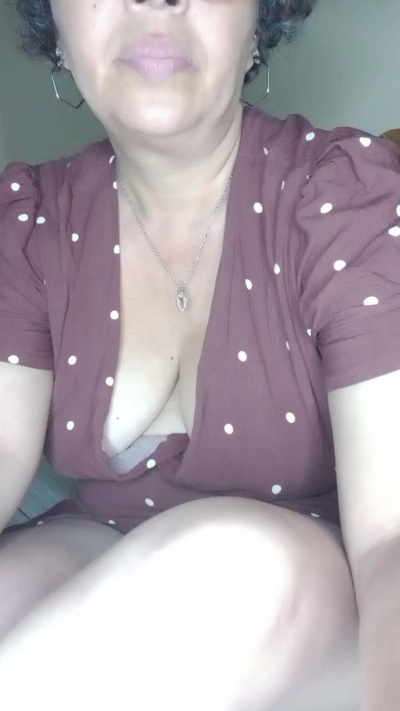 Lility13 live cam on Cam4