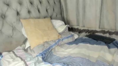 Lillebbw live cam on Cam4