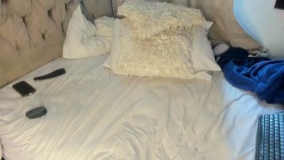 Lillebbw live cam on Cam4