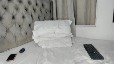 Lillebbw live cam on Cam4