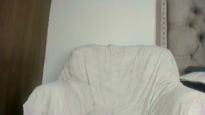 Lillebbw live cam on Cam4