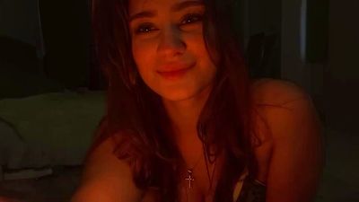 LilliOgden live cam on Cam4