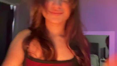 LilliOgden live cam on Cam4