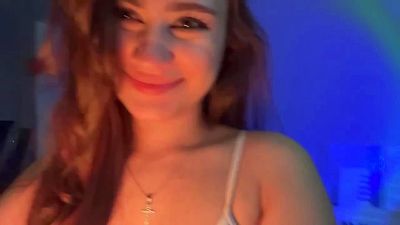 LilliOgden live cam on Cam4