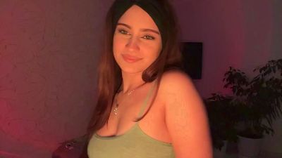 LilliOgden live cam on Cam4
