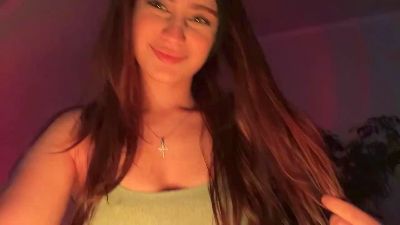 LilliOgden live cam on Cam4