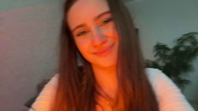 LilliOgden live cam on Cam4
