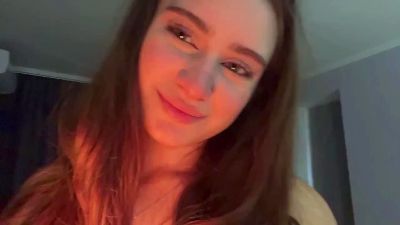 LilliOgden live cam on Cam4