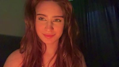 LilliOgden live cam on Cam4
