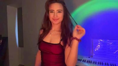 LilliOgden live cam on Cam4