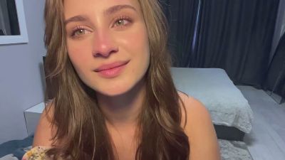 LilliOgden live cam on Cam4